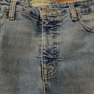Womens Free People, We The Free Vintage Straight Leg, raw edge jeans, Size 31